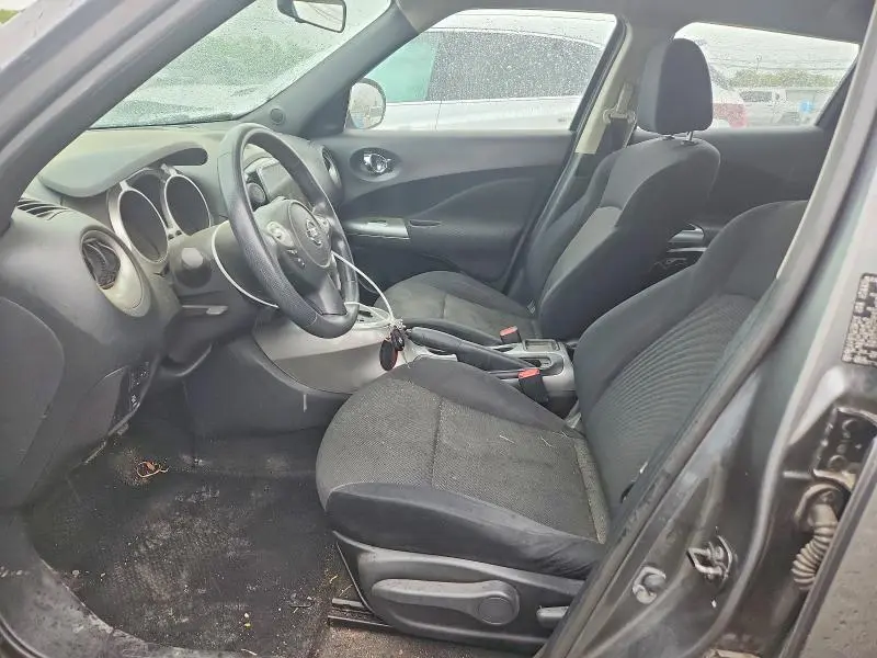 2011 NISSAN JUKE S  