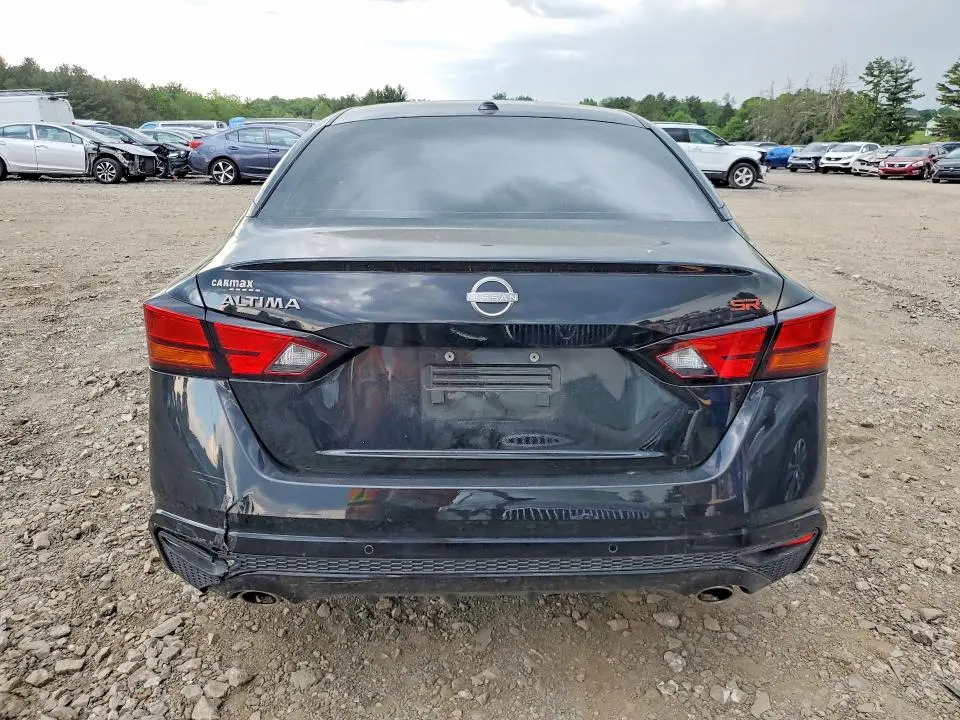 2023 NISSAN ALTIMA SR  