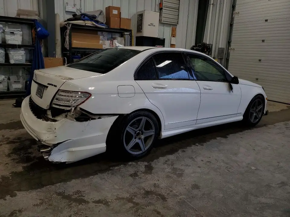 2013 MERCEDES-BENZ C 250  