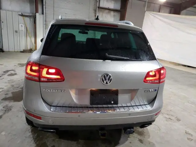 2011 VOLKSWAGEN TOUAREG HYBRID  