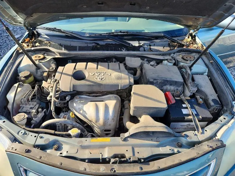 2010 TOYOTA CAMRY LE  