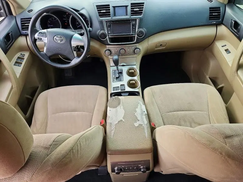 2013 TOYOTA HIGHLANDER BASE  