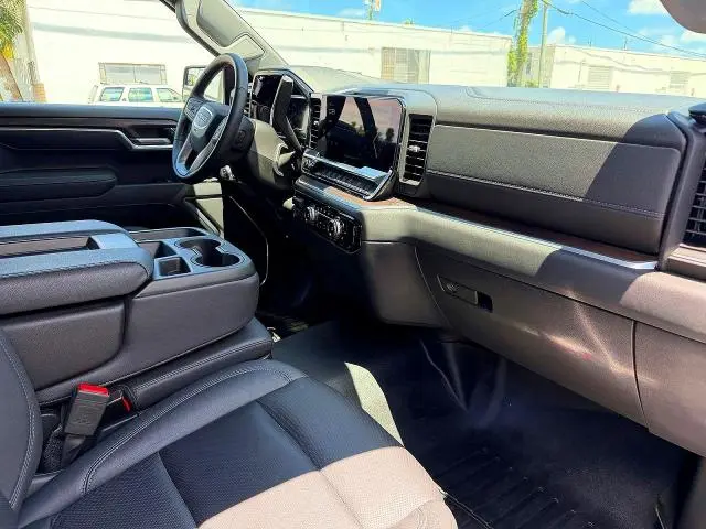 2025 GMC SIERRA C1500 SLT  