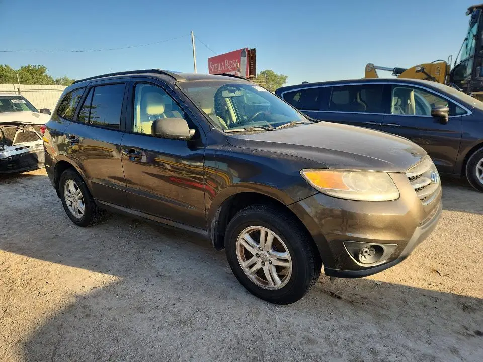 2012 HYUNDAI SANTA FE GLS  