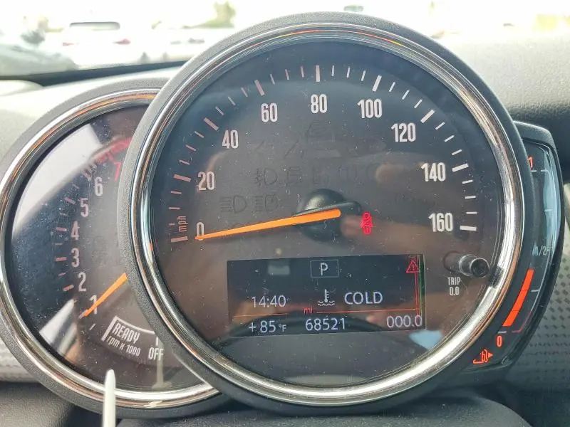 2018 MINI COOPER   