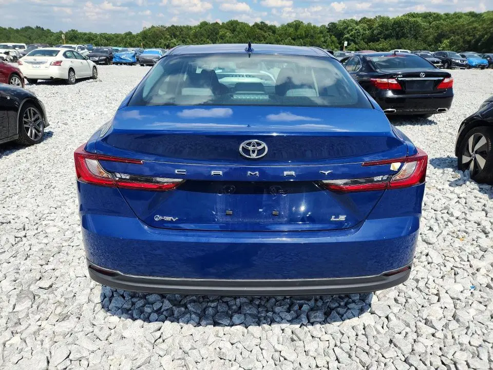 2025 TOYOTA CAMRY LE  
