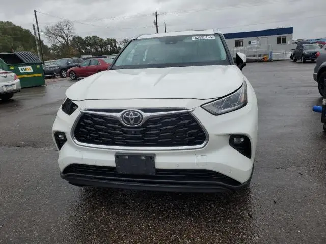 2021 TOYOTA HIGHLANDER LIMITED  