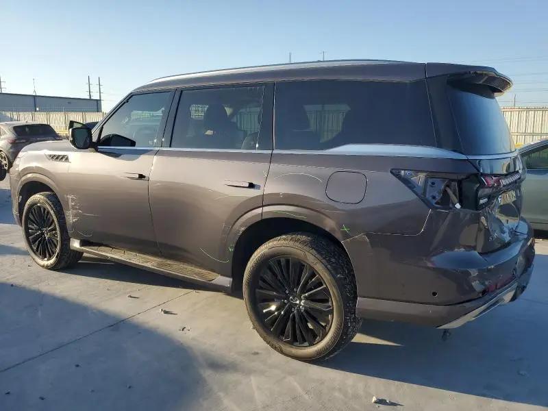 2025 INFINITI QX80 LUXE  