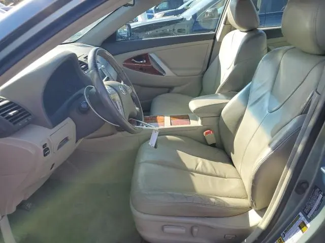2011 TOYOTA CAMRY SE  
