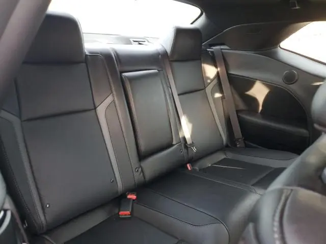 2022 DODGE CHALLENGER SXT  