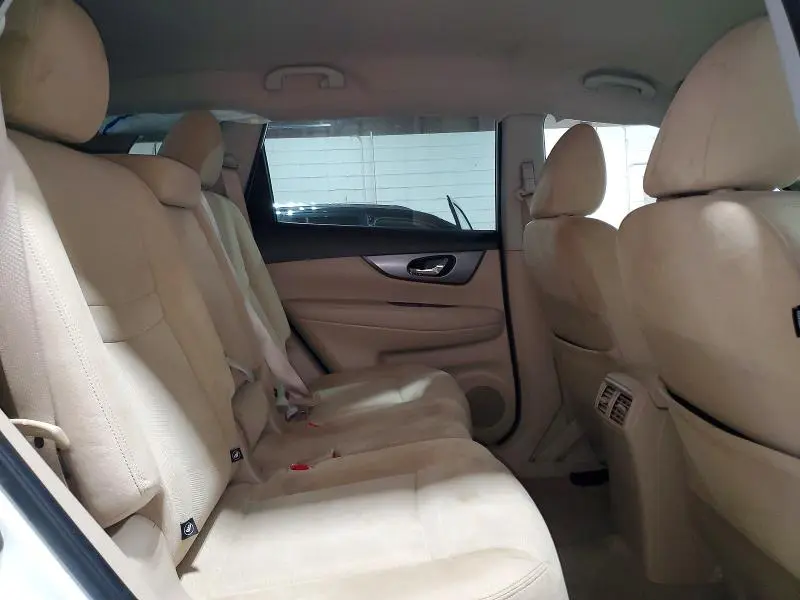 2015 NISSAN ROGUE S  