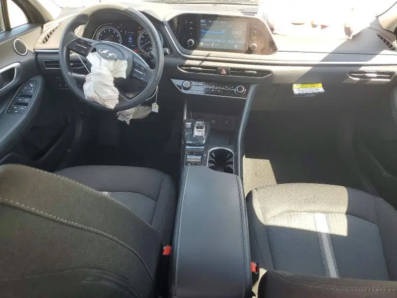 2020 HYUNDAI SONATA SE  