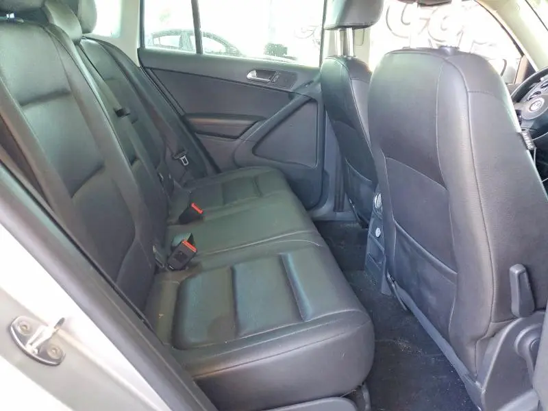 2012 VOLKSWAGEN TIGUAN S  