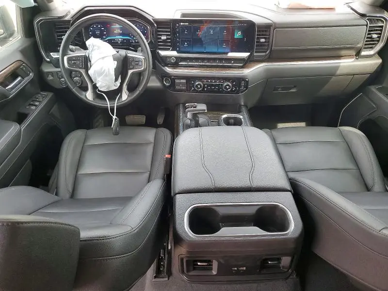 2023 CHEVROLET SILVERADO K1500 LT  