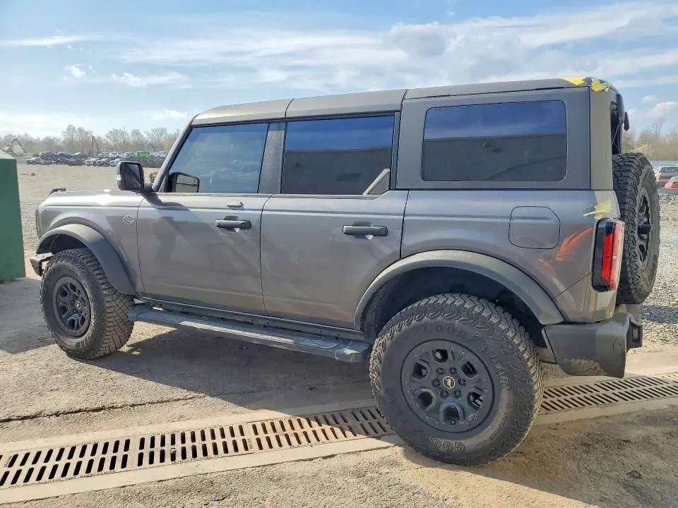 2023 FORD BRONCO BASE  