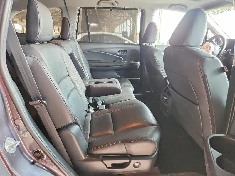 2021 HONDA PILOT SE  