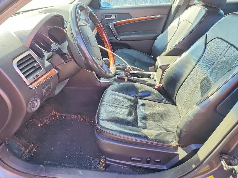 2010 LINCOLN MKZ   