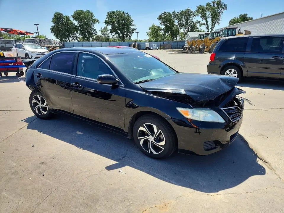 2010 TOYOTA CAMRY LE  