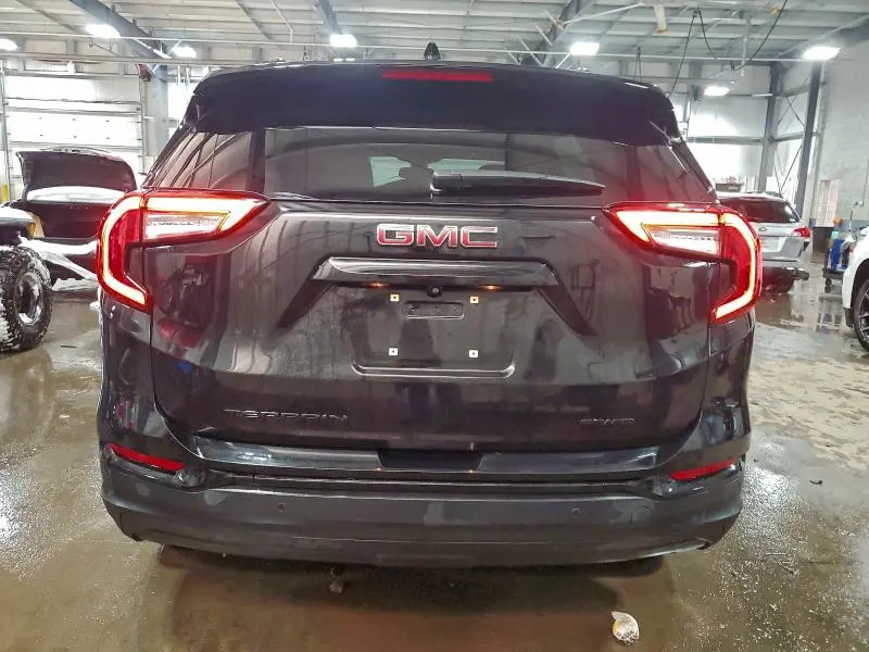 2022 GMC TERRAIN SLT  