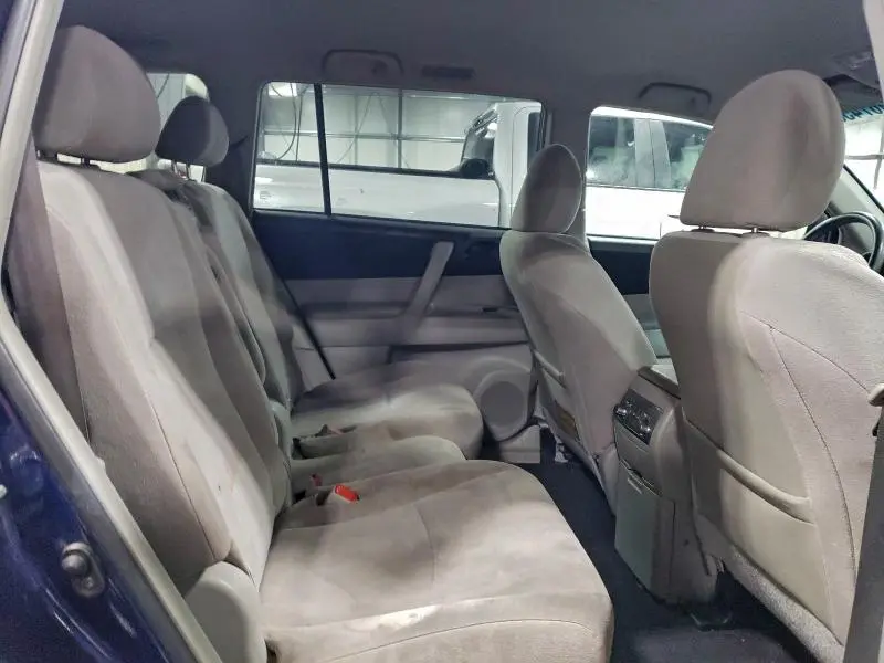 2013 TOYOTA HIGHLANDER BASE  