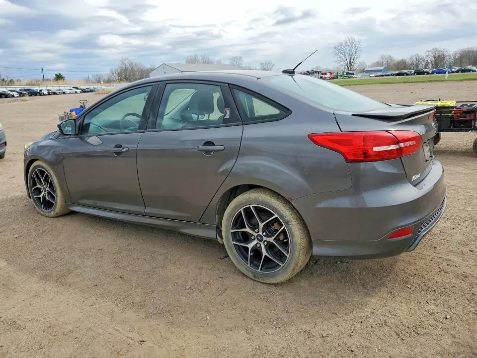 2016 FORD FOCUS SE  