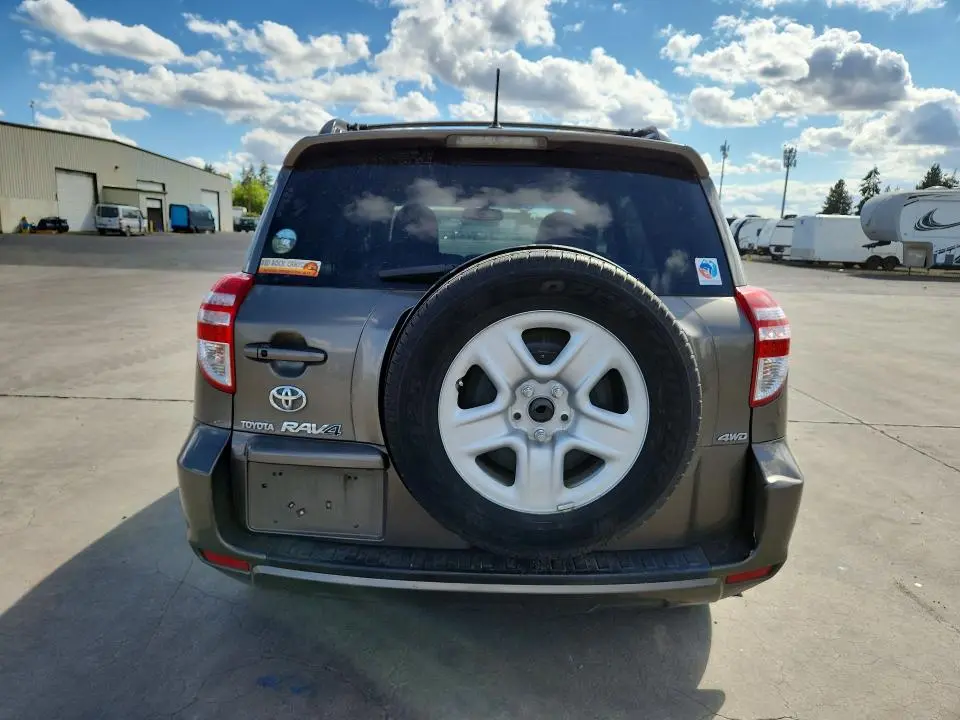 2010 TOYOTA RAV4 LIMITED  