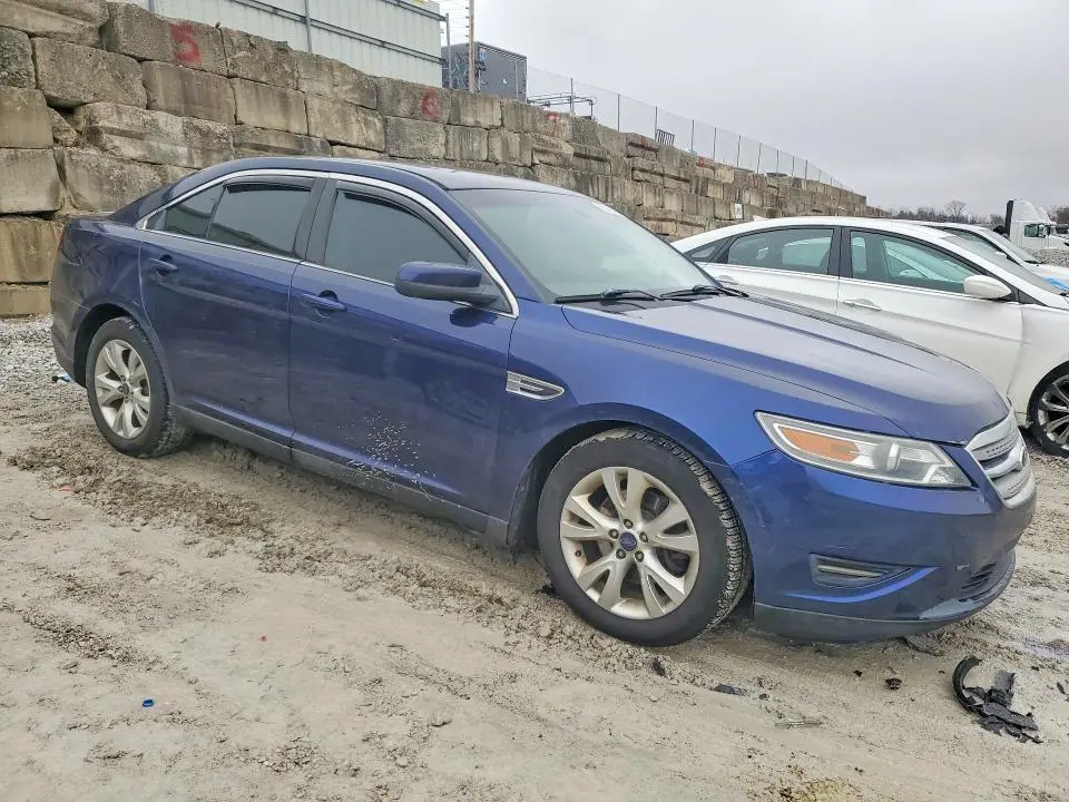 2011 FORD TAURUS SEL  