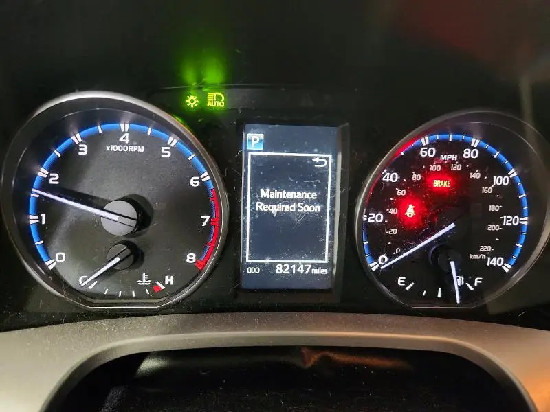 2017 TOYOTA RAV4 XLE  