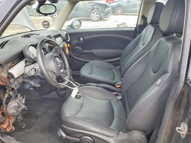 2013 MINI COOPER   