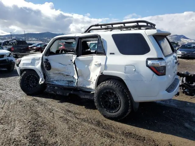 2023 TOYOTA 4RUNNER SE  