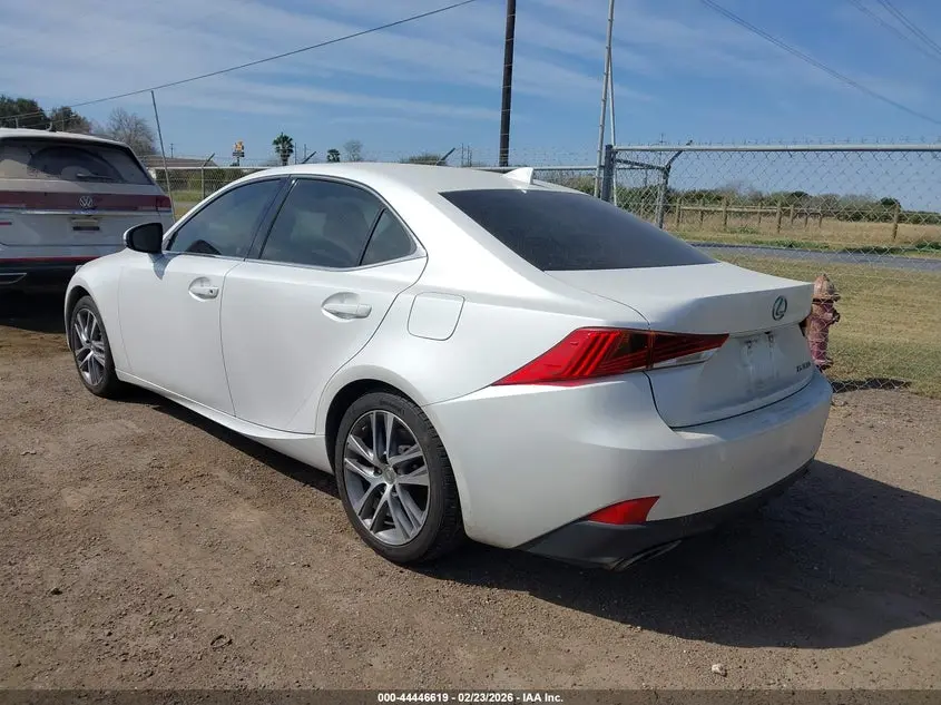 2019 LEXUS IS 300  
