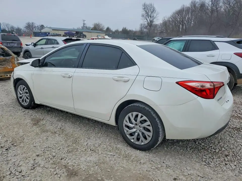 2017 TOYOTA COROLLA LE  