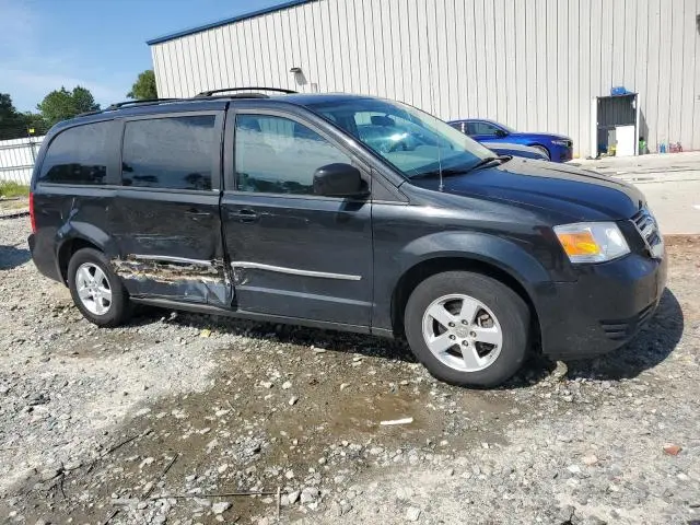 2010 DODGE GRAND CARAVAN SXT  