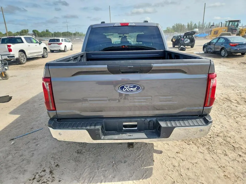 2025 FORD F150 XLT  
