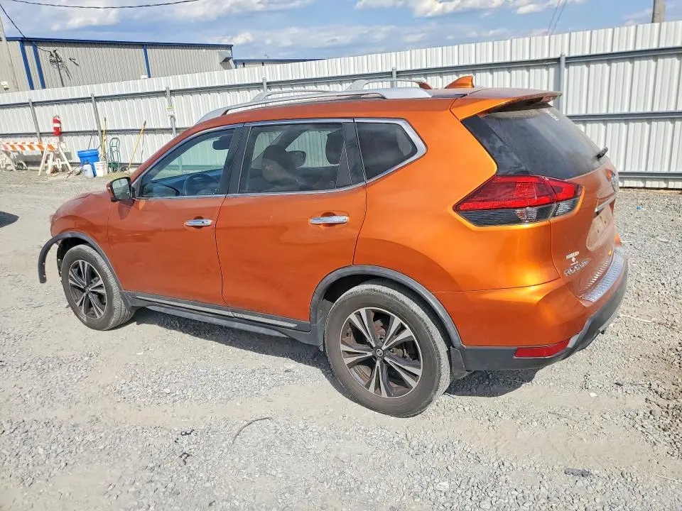 2017 NISSAN ROGUE SL  