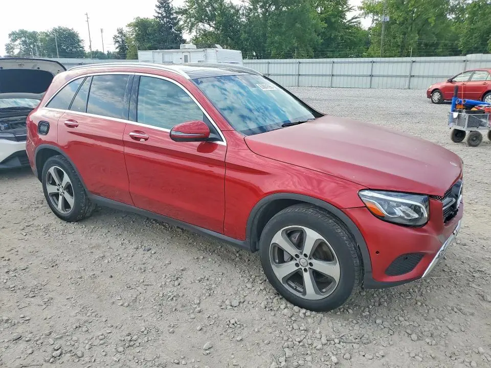 2017 MERCEDES-BENZ GLC 300  