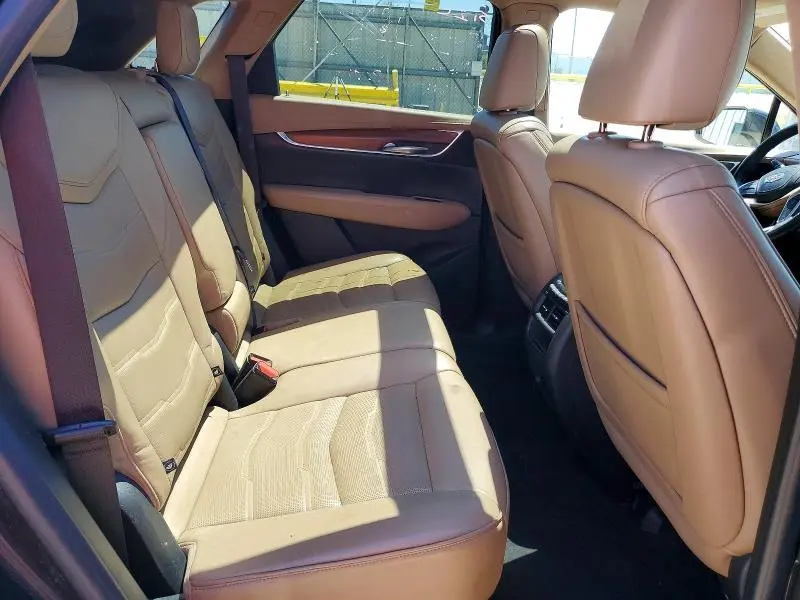 2018 CADILLAC XT5 PLATINUM  