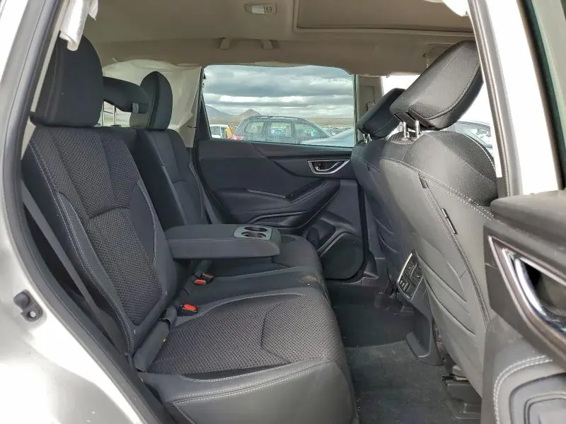 2023 SUBARU FORESTER PREMIUM  