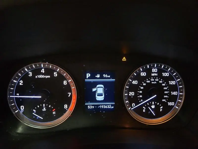 2018 HYUNDAI SONATA SE  