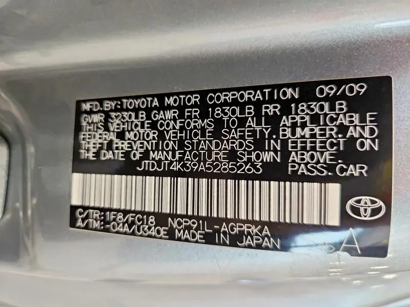 2010 TOYOTA YARIS BASE  