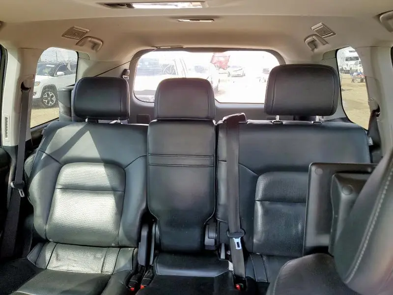 2016 TOYOTA LAND CRUISER   