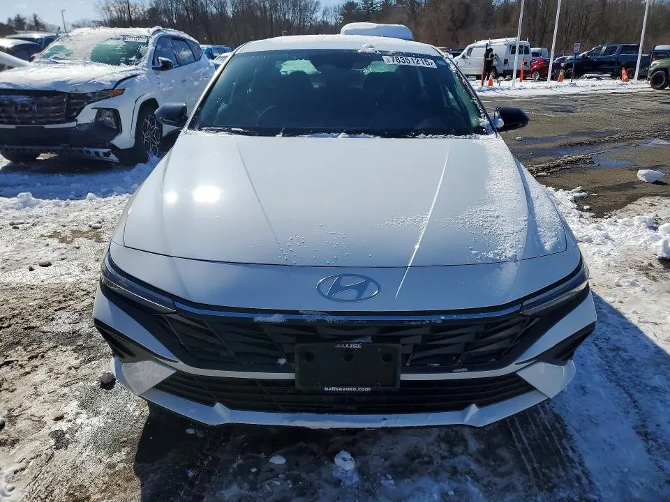2025 HYUNDAI ELANTRA SEL SPORT  