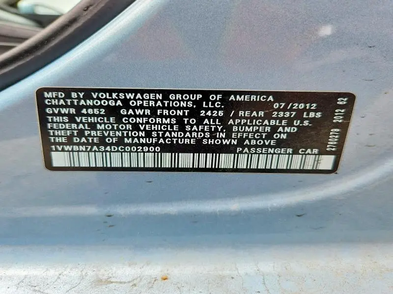 2013 VOLKSWAGEN PASSAT SE  