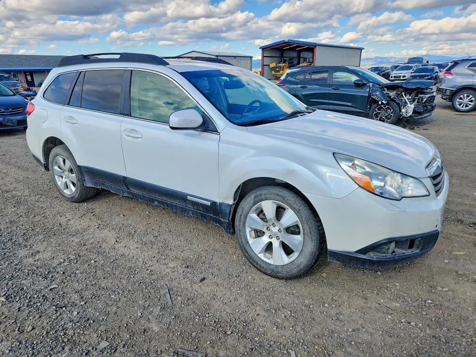 2011 SUBARU OUTBACK 3.6R LIMITED  