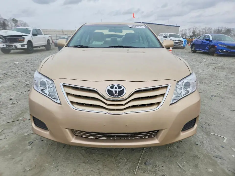 2011 TOYOTA CAMRY BASE  