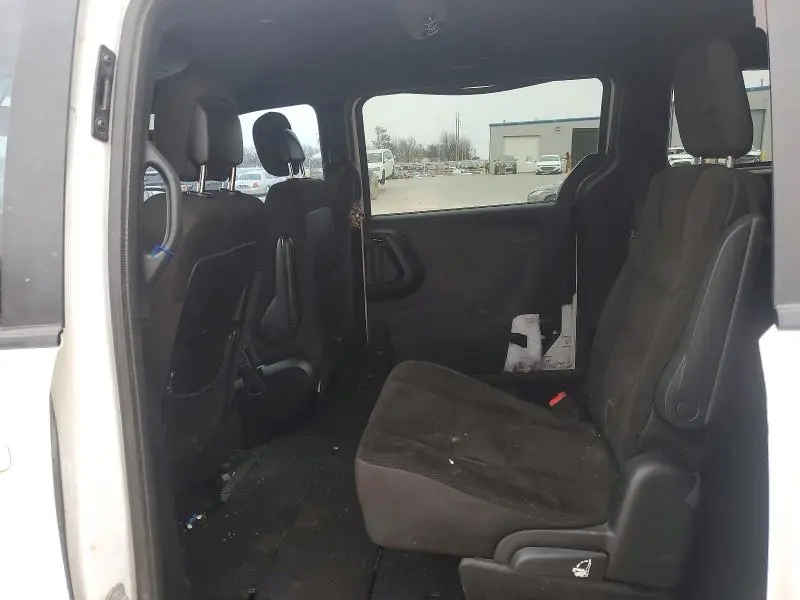 2017 DODGE GRAND CARAVAN SE  