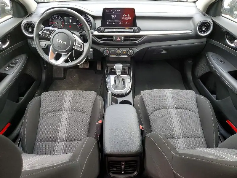 2024 KIA FORTE EX  