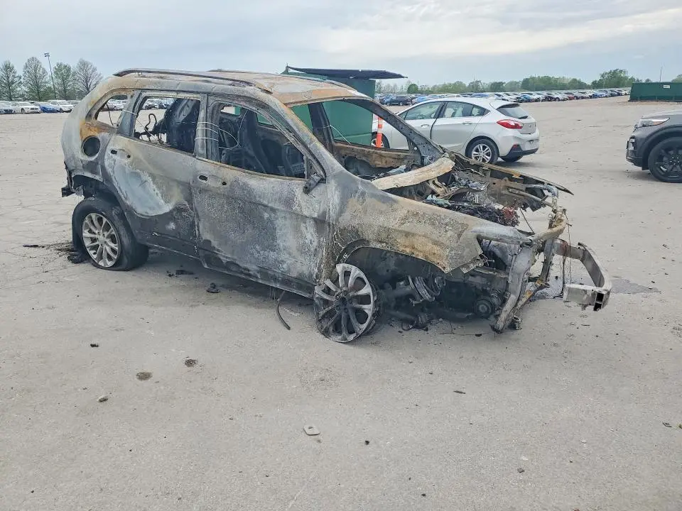 2021 JEEP CHEROKEE LATITUDE  