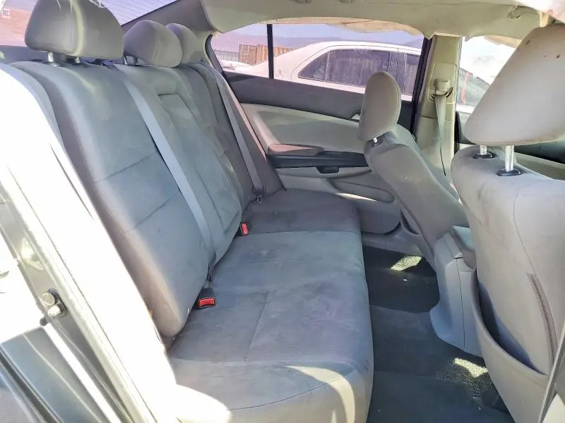 2011 HONDA ACCORD LX  
