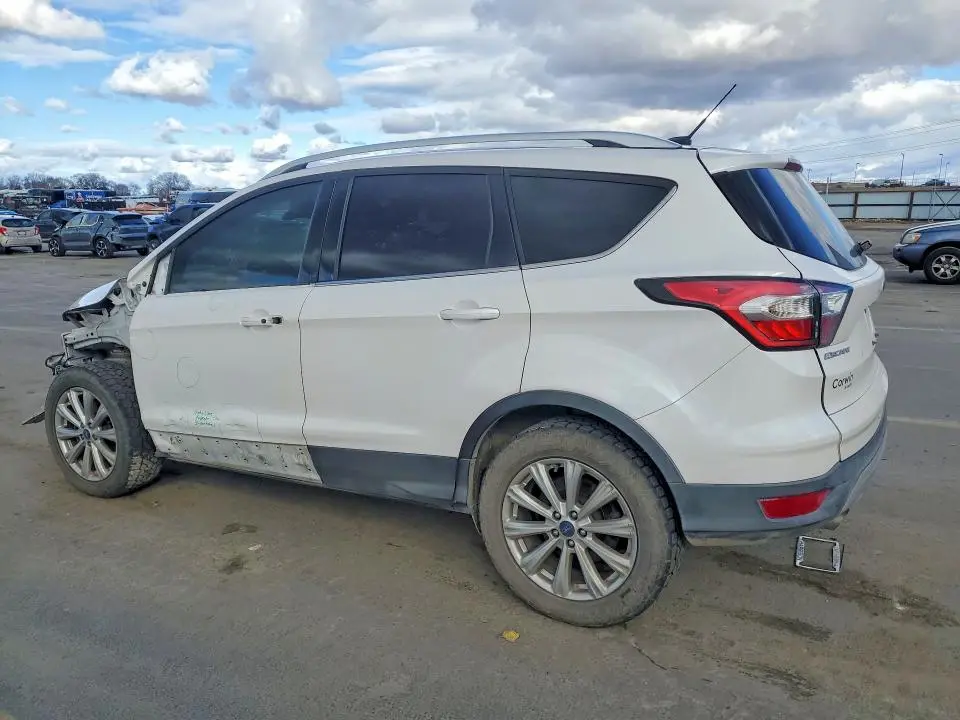2017 FORD ESCAPE TITANIUM  